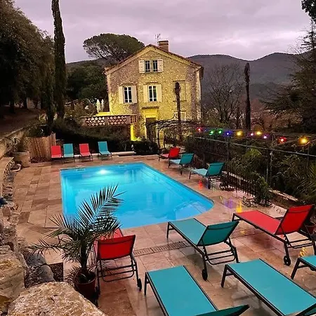 לינה וארוחת בוקר Domaine La Tour - - Jacuzzi - Sauna - Massage - 4 Saisons - Piscine Chauffee Toute L'annee - Heated Pool - 800m Centre *