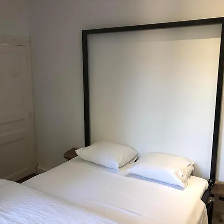Bed & Breakfast Domaine La Tour: Retreat With Year-round Heated Pool