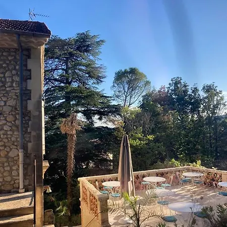 Domaine La Tour: Retreat With Year-round Heated Pool Bed & Breakfast *