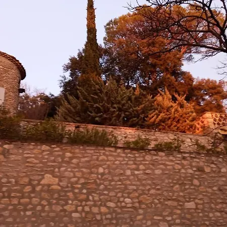 Bed & Breakfast Domaine La Tour: Retreat With Year-round Heated Pool
